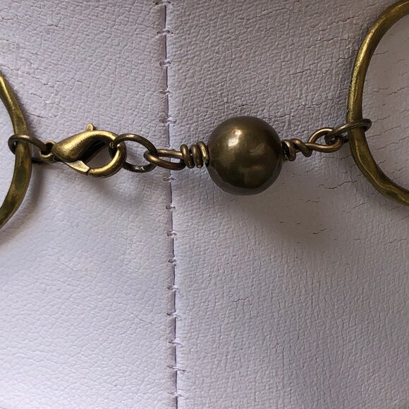 Hammered circle rings choker in antique bronze - Picture 3 of 8